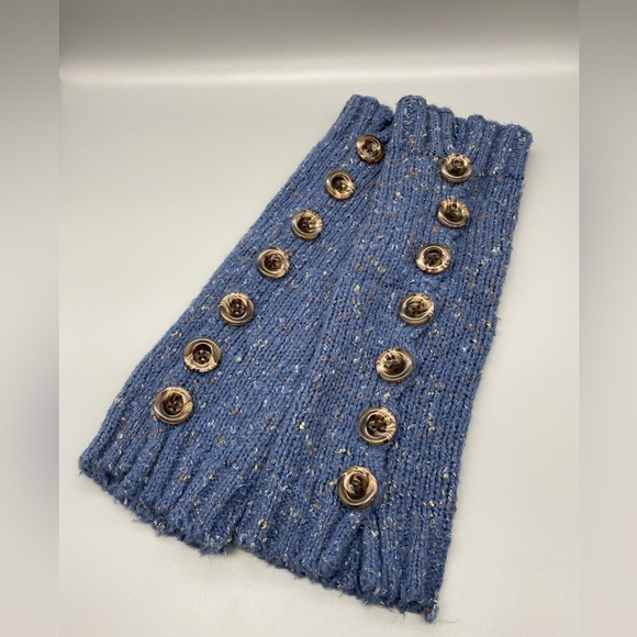 Accessories - SOLD Vintage Blue Thick Knit Button Leg Warmers OS